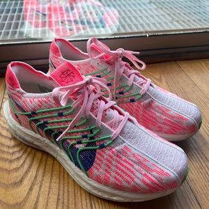 Nike Pegasus Next Nature Flyknit, women’s size 8.5, brand new never worn!